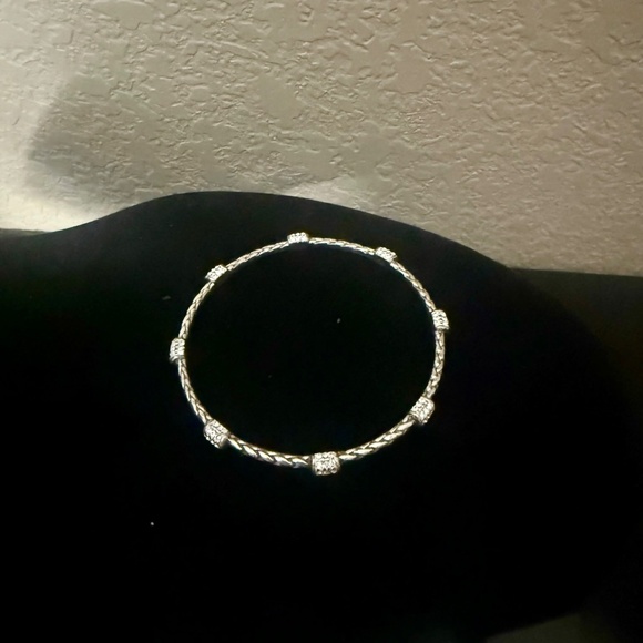 $72 Meridian Petite Bangle! Retired 2017! Hard To Find Station Bracelet 💎 - Picture 3 of 3
